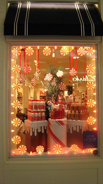 easy christmas window displays