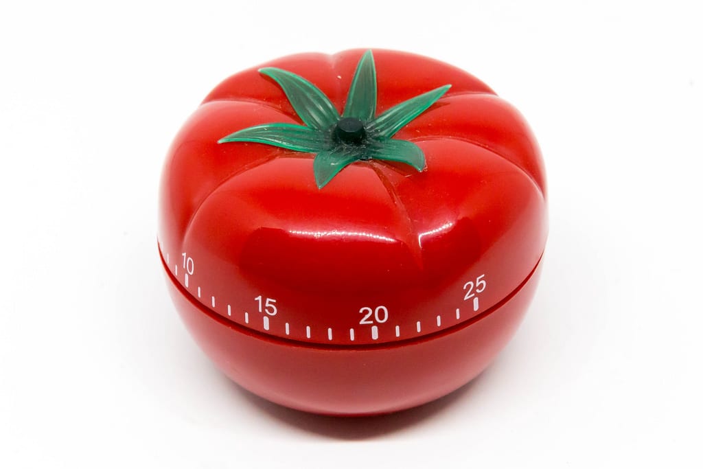 a-25-minute-kitchen-timer-shaped-like-a-tomato-use