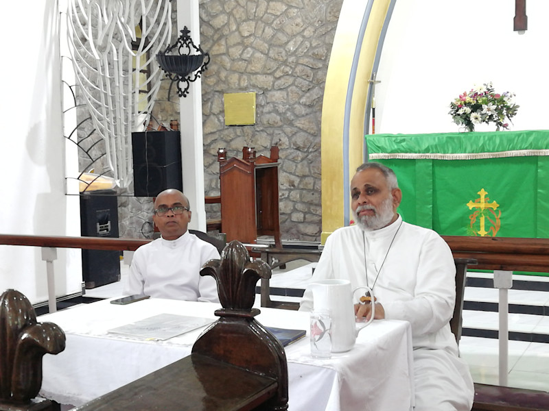 අතිගරු කීර්තිසිරි ප්රනාන්දු රදගුරුතුමා සහ වසම් නායක ගරු නිශාන්ත ප්රනාන්දු පියතුමා