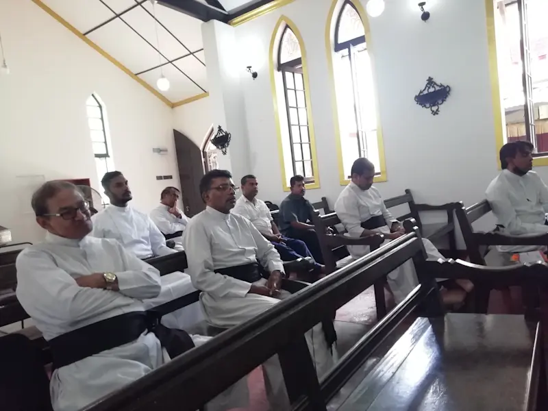 මහනුවර ඩීනරියට අයත් පියතුමන්ලා සහ සහෝදරතුමන්/තුමියන්