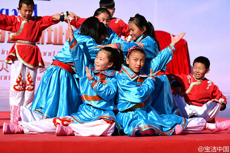 快乐200-2015宝洁希望小学快乐回家