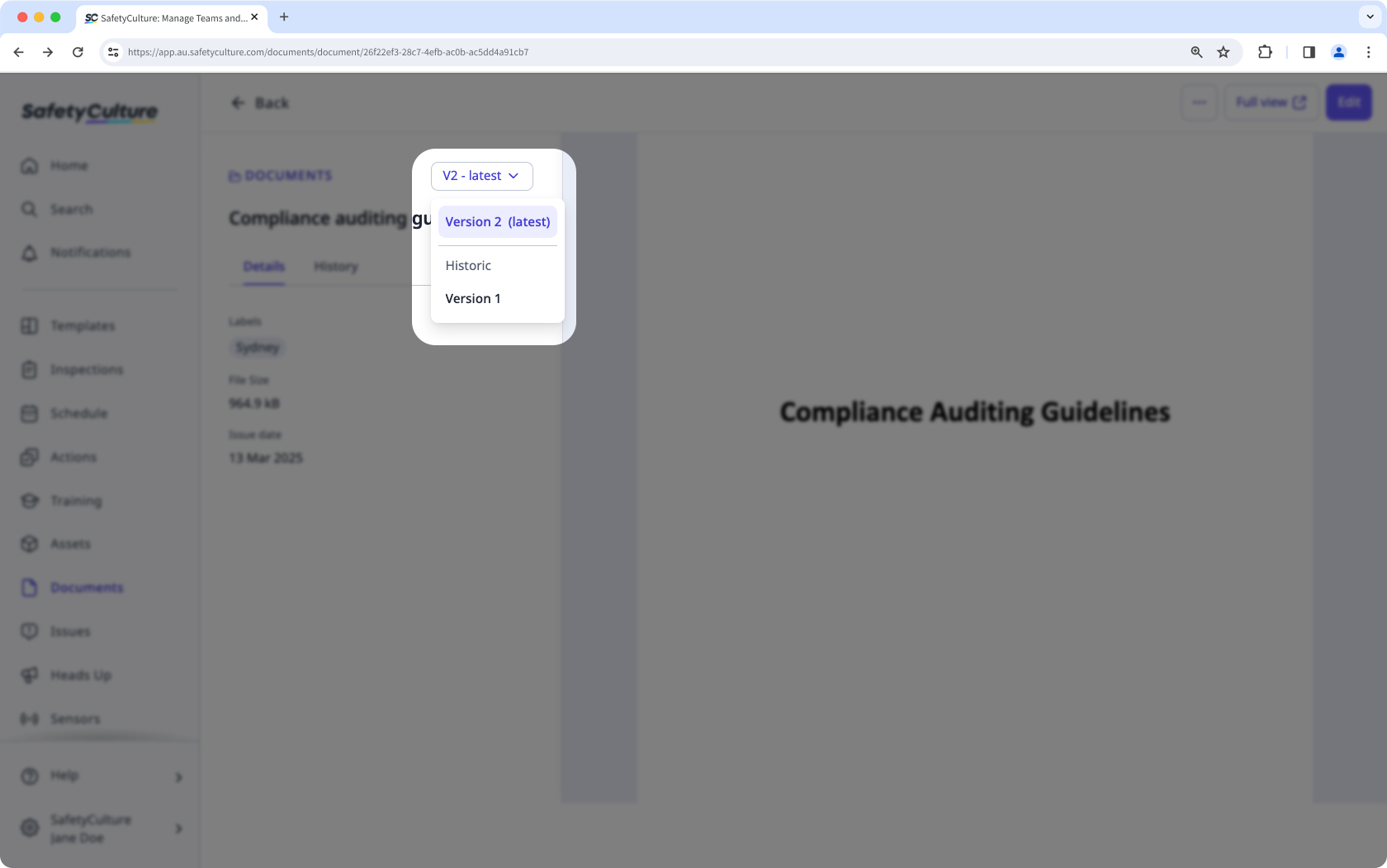 Versionskontrolle in Dokumenten mithilfe der Web-App.