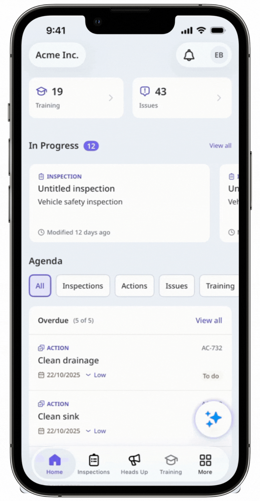 Edit the navigation bar via the mobile app.