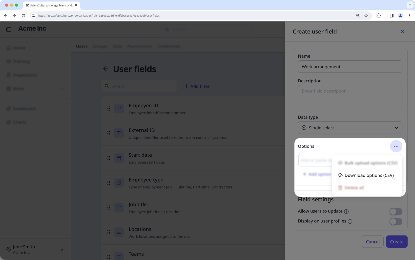 Download-Optionen für ein Benutzerfeld als CSV über die Web-App.