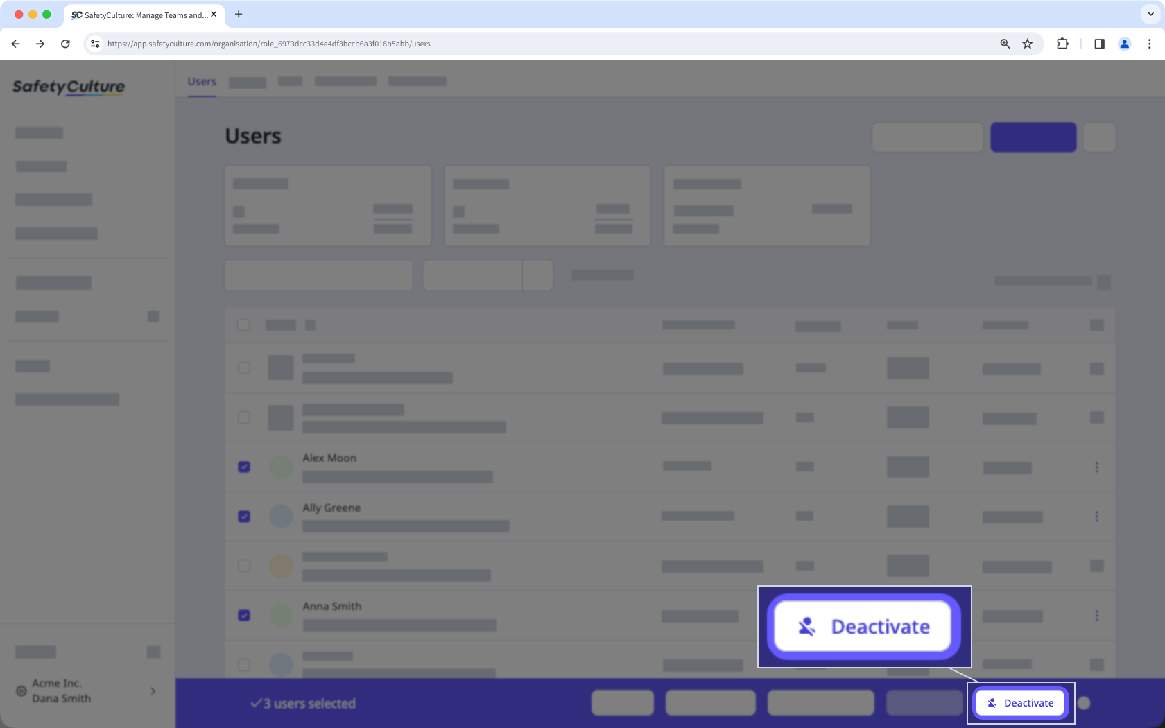 Desactivar usuarios en masa a través de la aplicación web.