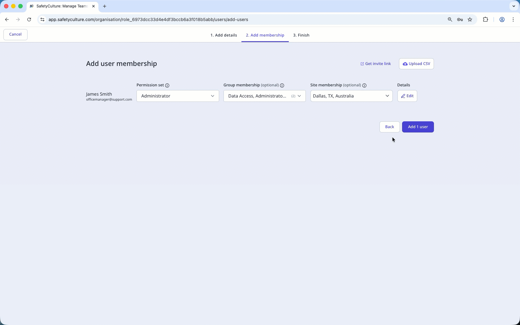 Notification options for notifying new users of their passwords via the web app.