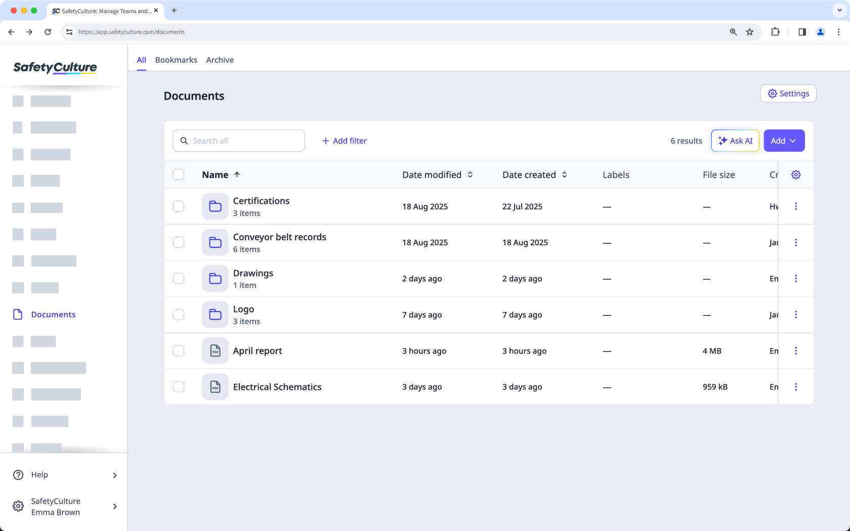Mithilfe der Web-App Dateien und Ordner in Dokumente verwalten.