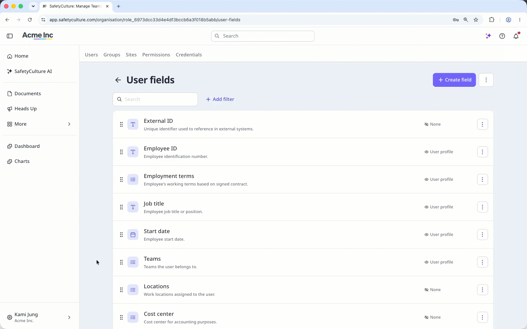 Dans la fenêtre contextuelle, entrez le nom du champ utilisateur et cliquez sur « Archiver ».