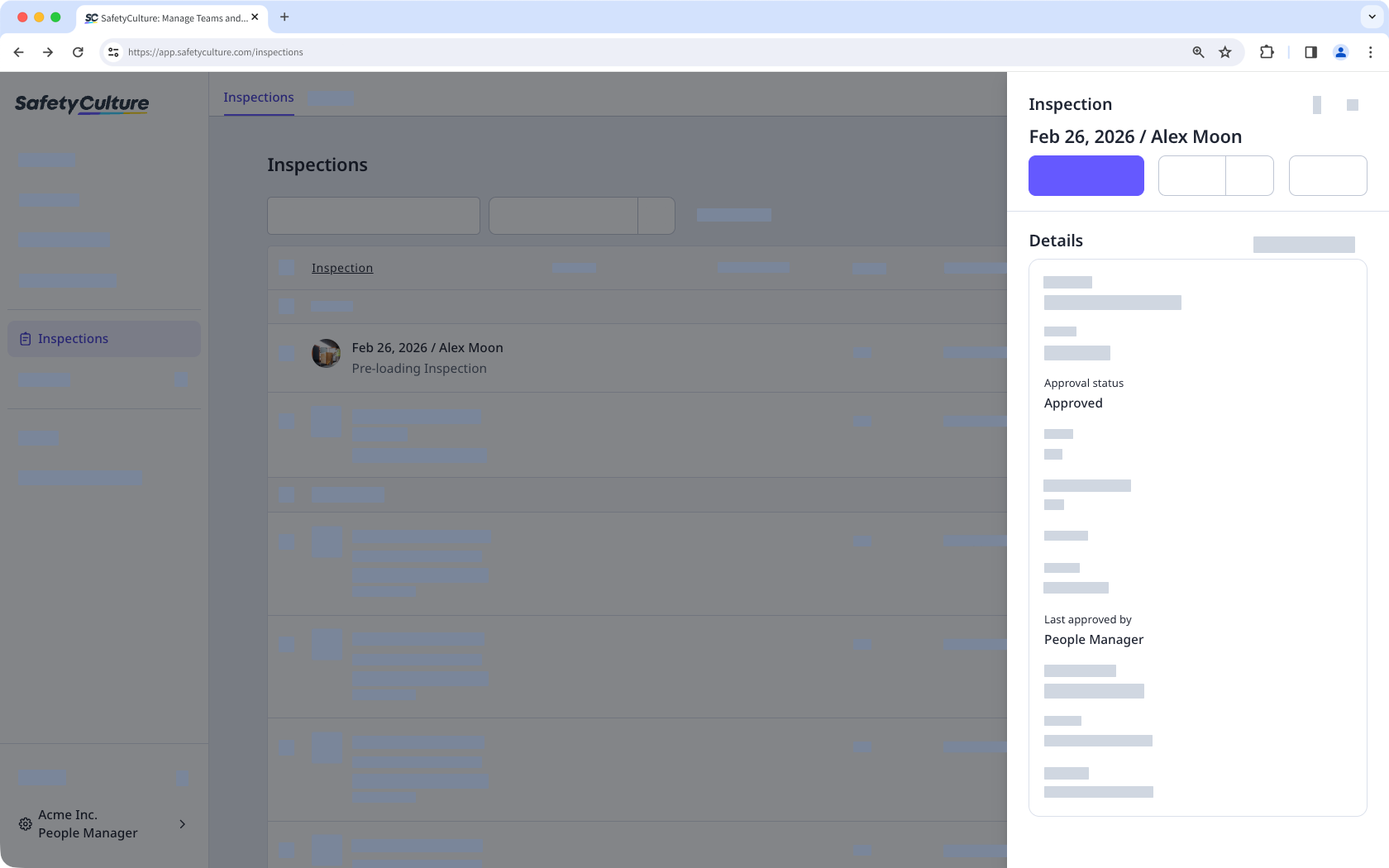 Vea detalles relevantes como el estado y el aprobador de una inspección a través de la aplicación web.