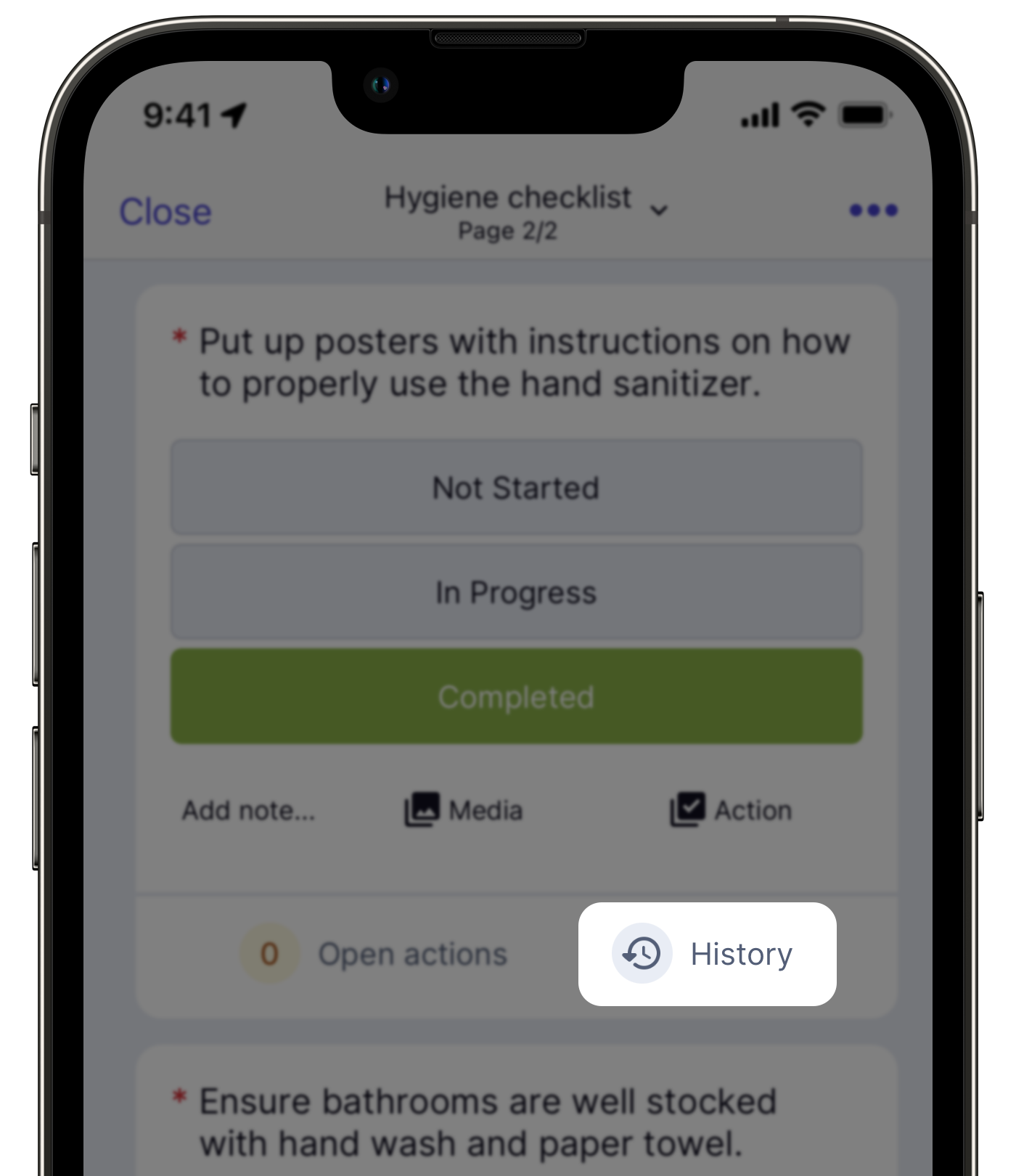 Le bouton « Historique » dans les inspections, qui permet aux utilisateurs de consulter l'historique des réponses à choix multiples à partir de l'application portable sur les appareils iOS.