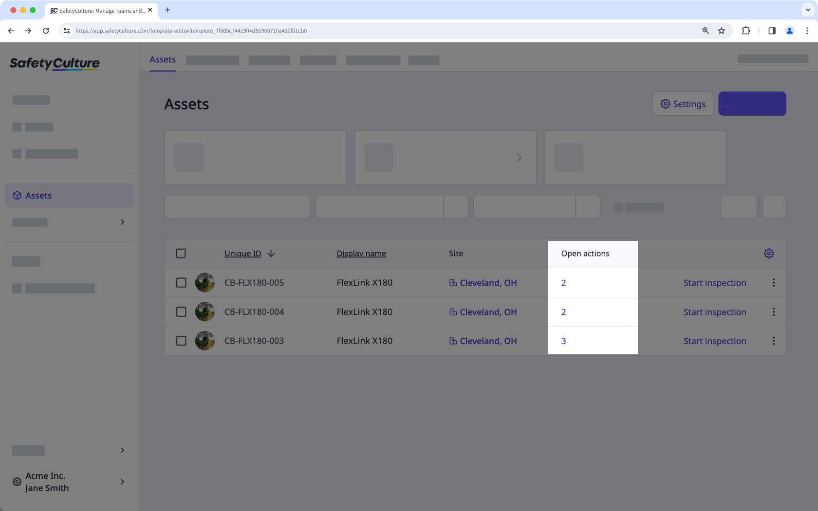 Afficher un actif avec des actions en cours via l'application Web.