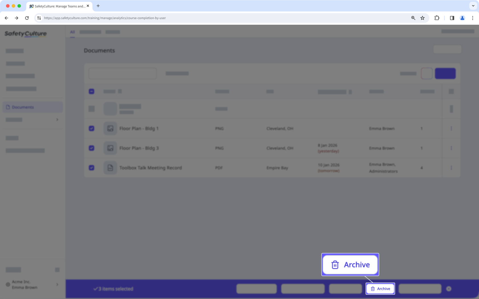 Archivar archivos o carpetas en masa a través de la aplicación web.