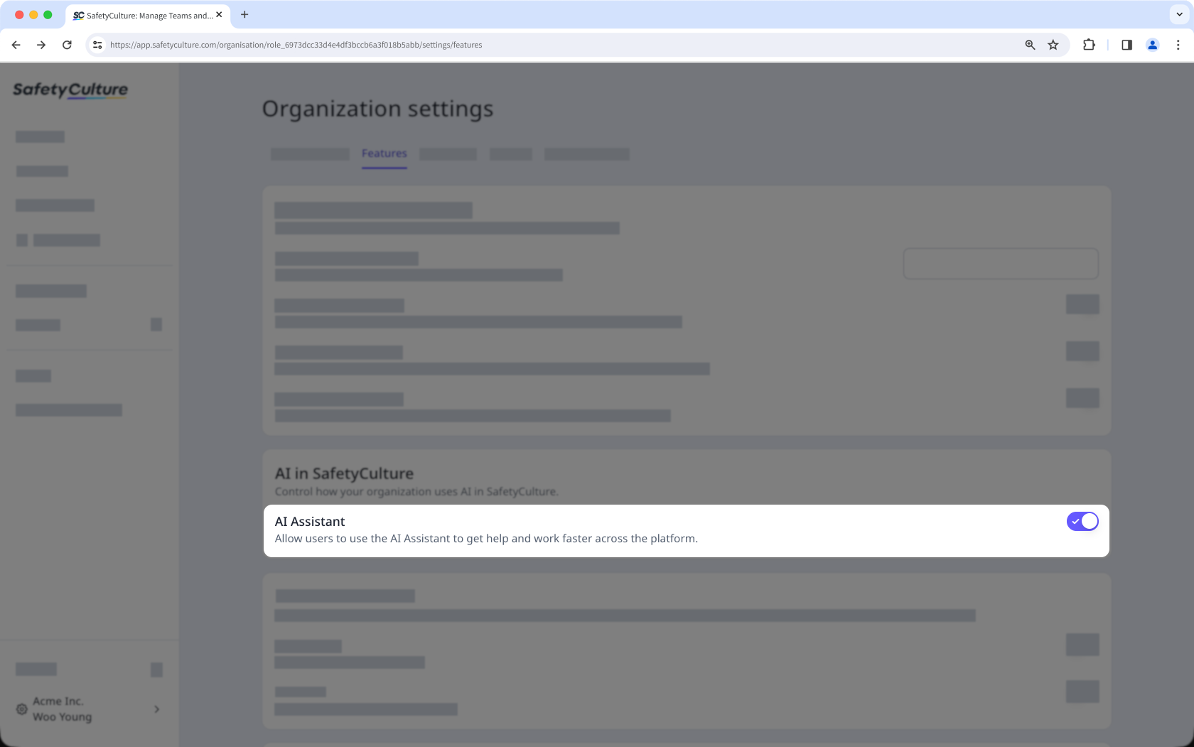 Activez ou désactivez l'Assistant IA en basculant le paramètre dans la section Fonctionnalités des paramètres de votre organisation via l'application Web.
