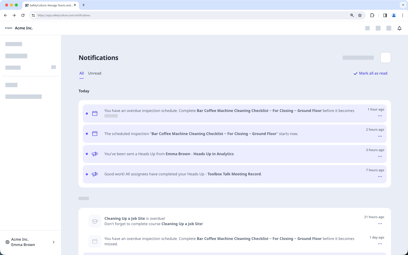 Mithilfe der Web-App den In-App-Benachrichtigungsfeed anzeigen.