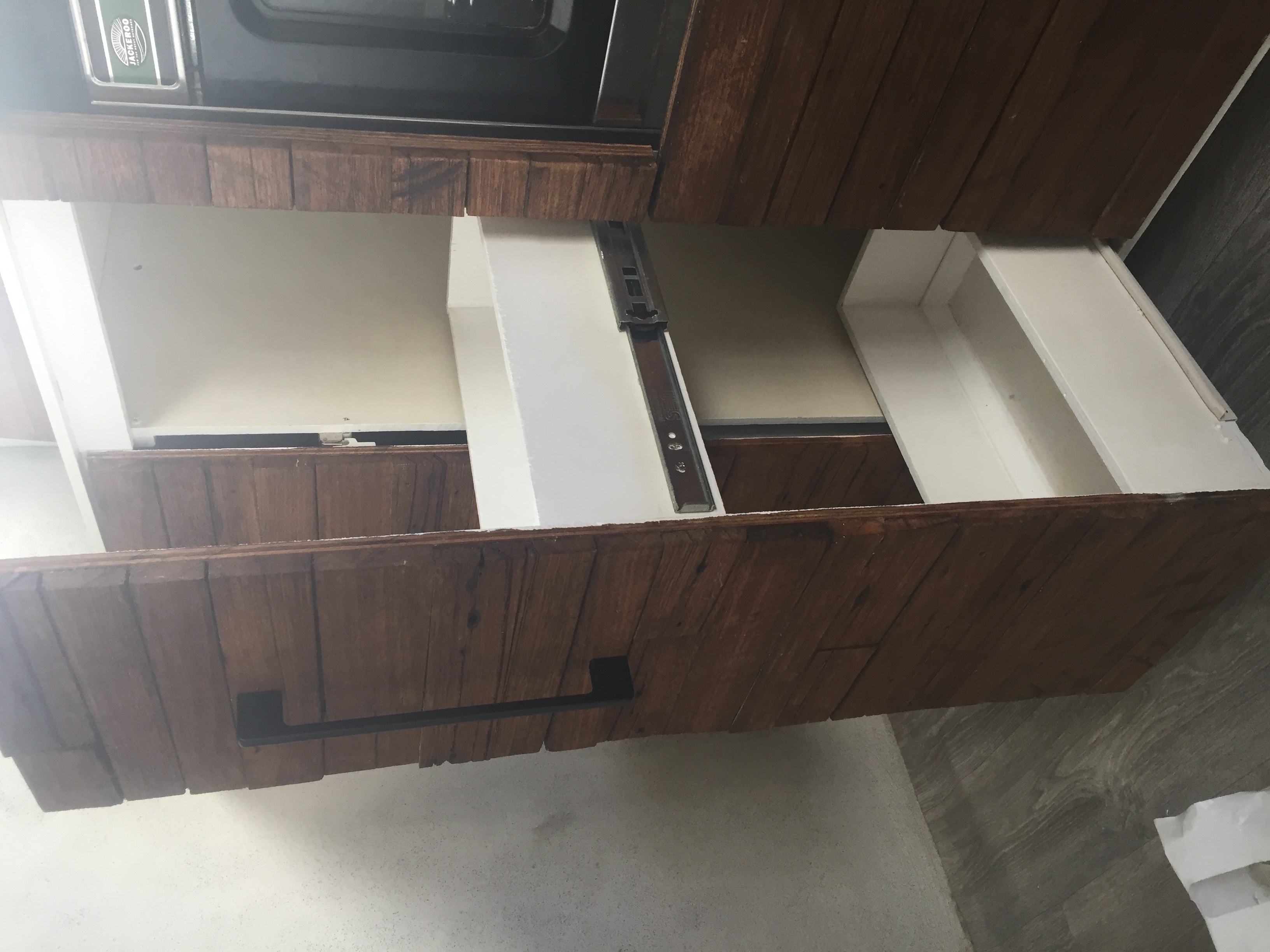 Pull-out Drawer