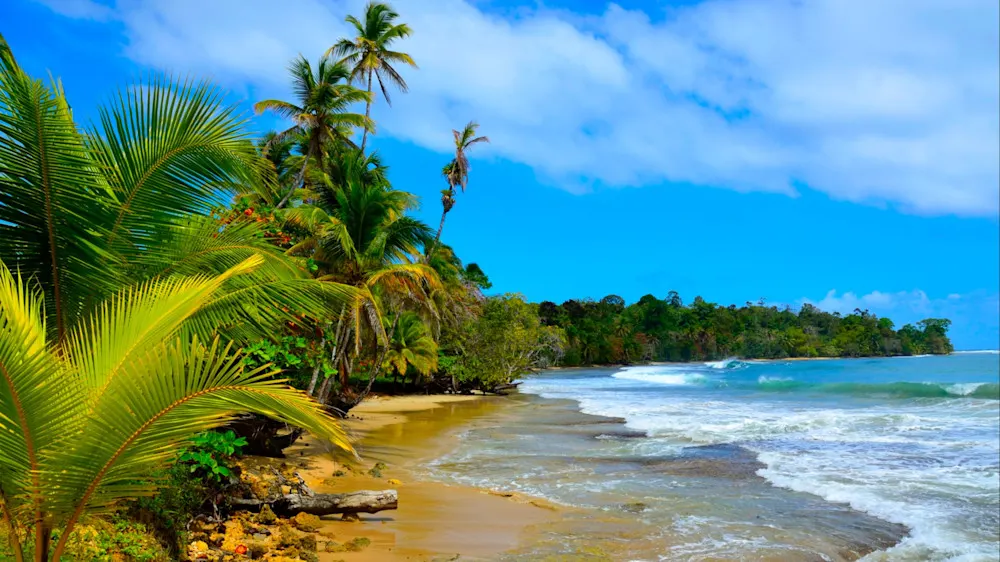 Panama offers modern amenities, easy residency, and retiree-friendly perks.