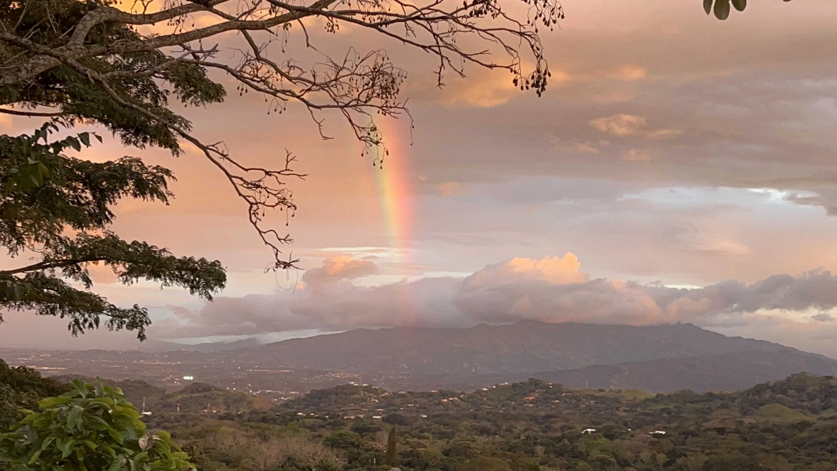 From volcanoes to beaches, Costa Rica’s diversity shines.