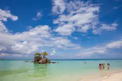 Boracay island in the Phillipines is one of the most beautiful islands in Southeast Asia. ©iStock.com/Holger Mette