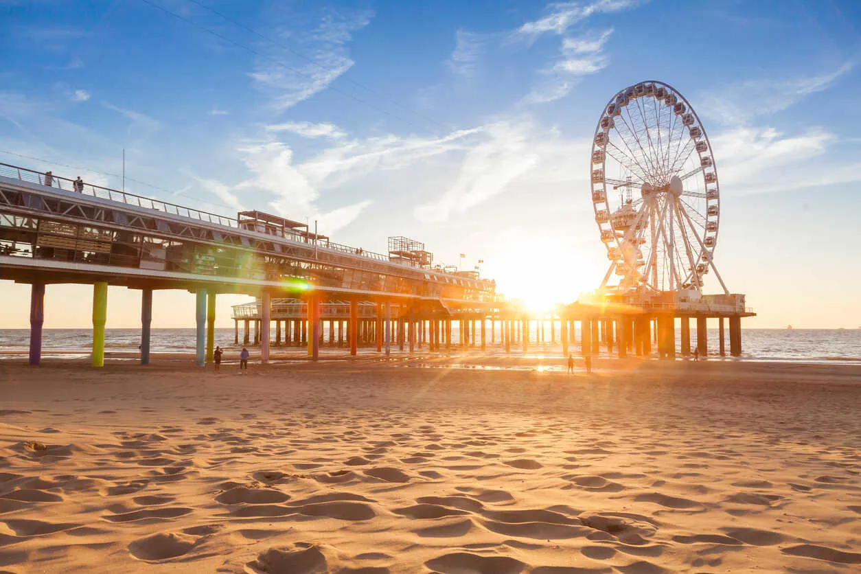 Scheveningen Pier: Lively beaches and stunning North Sea views.