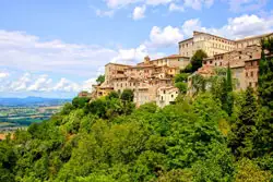 If you're looking for something different, head to Todi, in the Umbria region, for some rustic Italian cuisine. © Jenifoto - fotolia