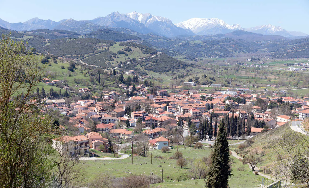 Kalavryta blends dramatic mountain scenery with one of the most moving chapters of modern Greek history.