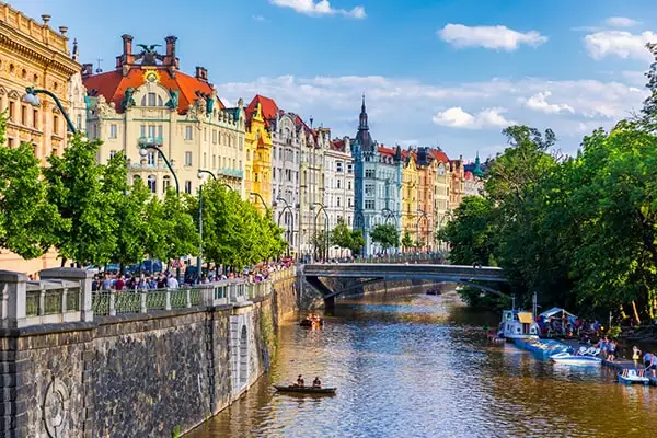 ©iStock/DaLiu