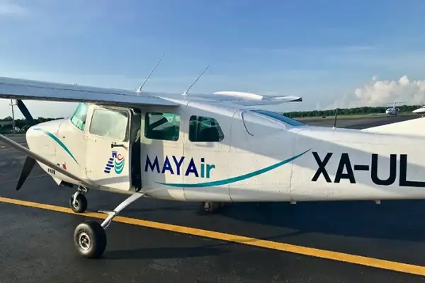 Take to the skies in MayAir’s Cessna 206. ©Bel Woodhouse