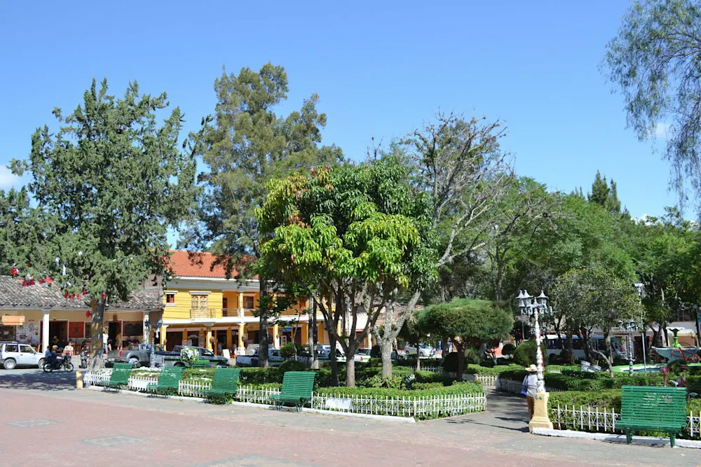 Vilcabamba’s lush valley and wellness vibe attract nature-loving expats.