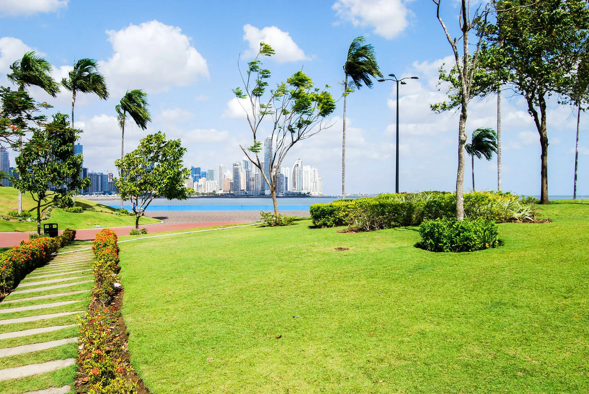 Living by the Cinta Costera: A vibrant bayside promenade with endless recreation.