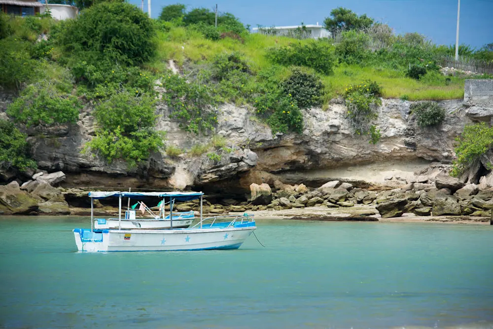 Ayangue’s quiet, curved bay is perfect for relaxed beach life and fresh seafood.