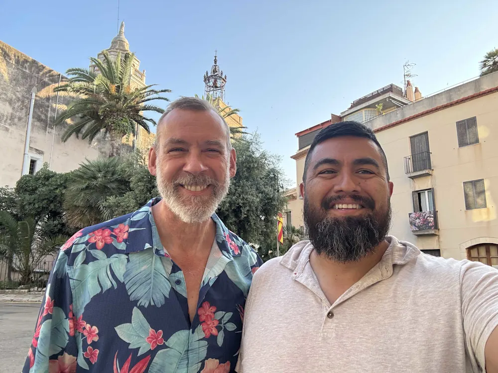Bailey and Robert traded LA for Sitges and now enjoy a cosmopolitan beach lifestyle.