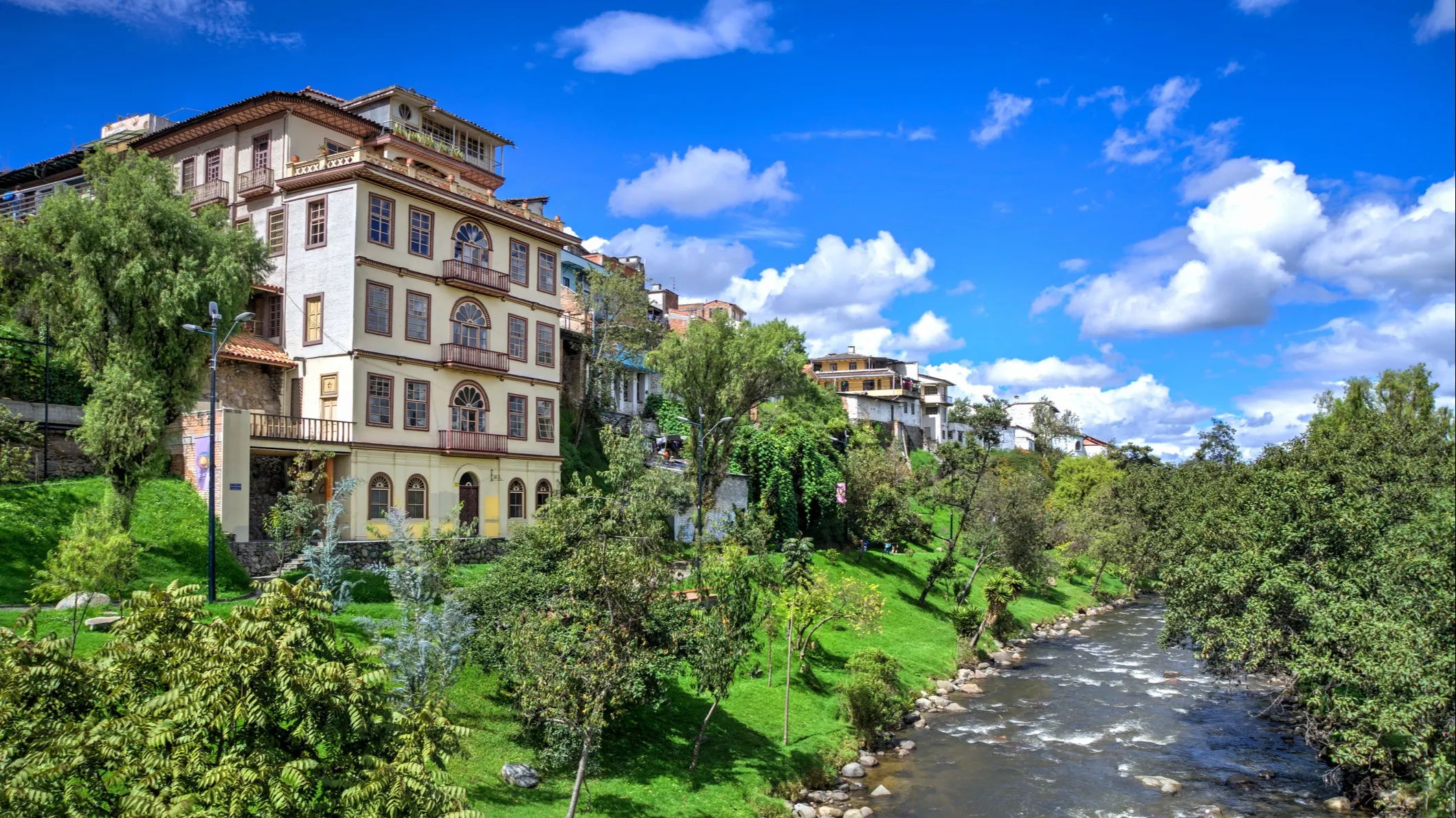 ©iStock/AlanFalcony