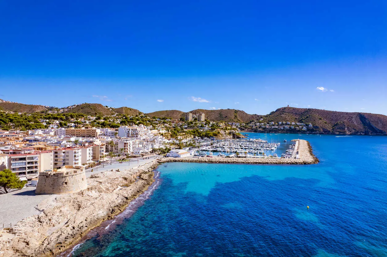 Moraira’s marina puts the Mediterranean within easy reach.