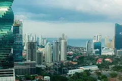 In Panama, you'll never be more than two hours away from one of the many top-class hospitals here.