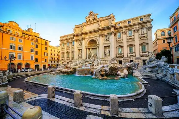 Trevi Fountain in Rome. ©iStock/Xantana