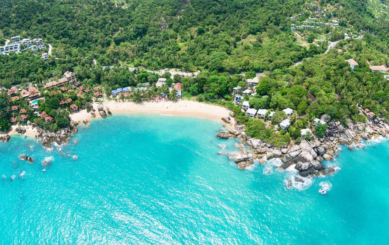 Koh Samui: perfect for Ned’s remote work and Nancy’s vegan café dreams, with stunning beaches.