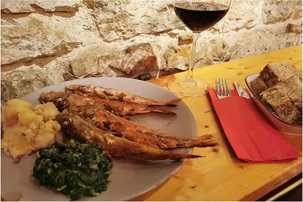 For great seafood try Villa Spiza, a simple hole-in-the-wall restaurant tucked down a narrow street in the Diocletian Palace.