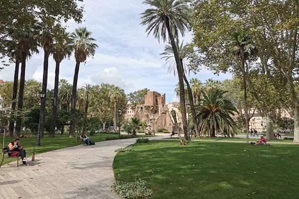 Within Piazza Vittorio Emanuele you’ll find the remains of “Porta Magica.”Legend has it that the mysterious symbols surrounding the gate holds the secret to an alchemy that can turn herbs into gold.