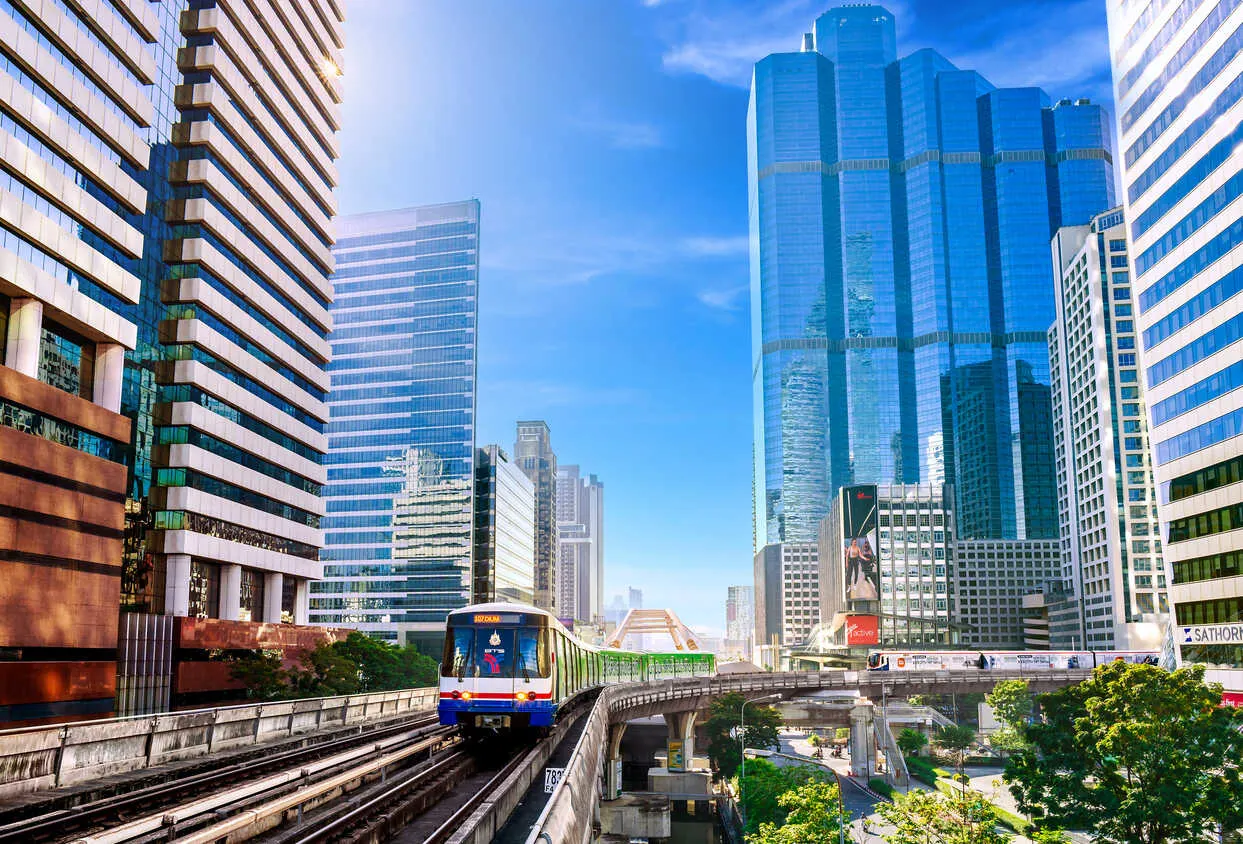 From cashless payments to efficient public transport, getting around Thailand has never been easier.