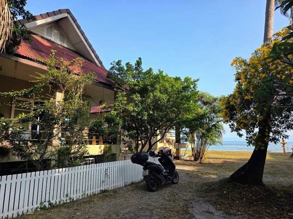 Kaila's beachside bungalow doubles as a practical, well-ventilated home office.