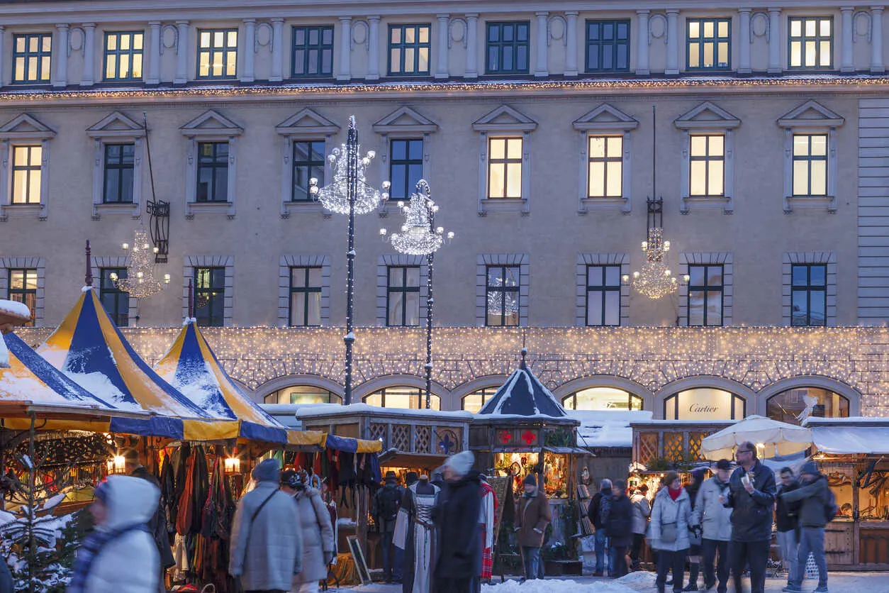 Wittelsbacherplatz brings knights, music, and rustic food to the season.