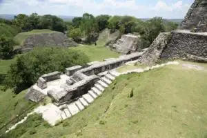 iStock-121386211-Xaunantunich-Belize-kddailey-min-300x200.jpg