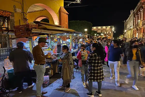 There are more than 350 restaurants in San Miguel de Allende...but often I prefer to get street food.