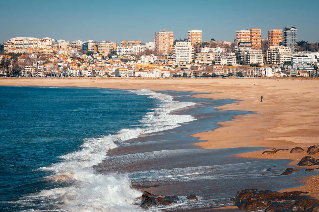 Gaia delivers ocean beaches, city convenience, and easy access to Porto.