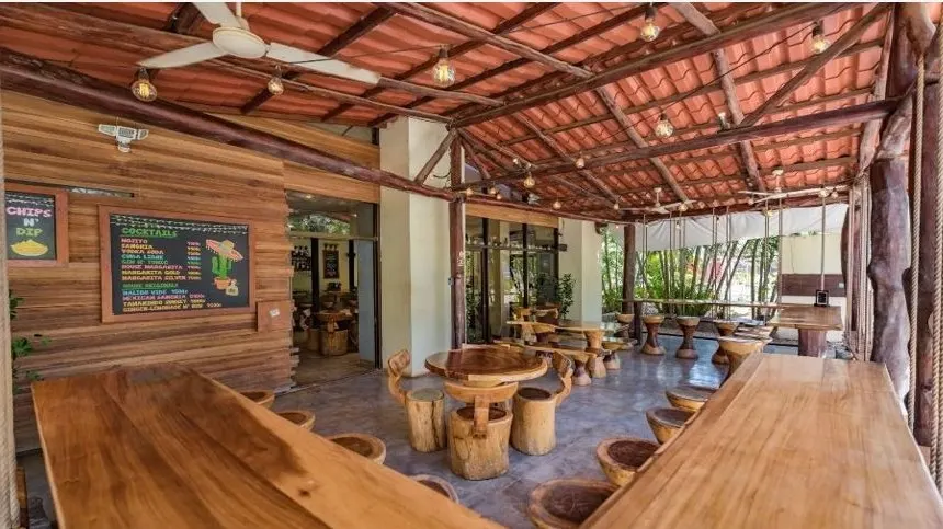 Amy and Doug bought the Green Papaya restaurant in Tamarindo to run as part of their new lives.