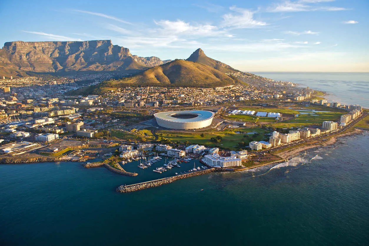 Cape Town: Nestled beneath the iconic Table Mountain, where nature meets vibrant city life.