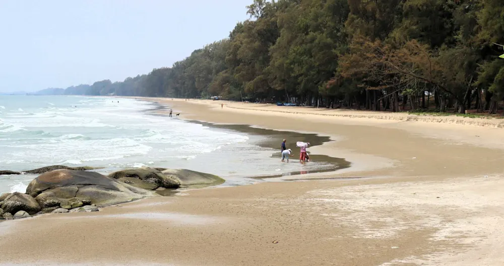 Casuarina-lined Hat Napa Tharaphiron beach near Ban Chang offers peace and quirky glamping stays.
