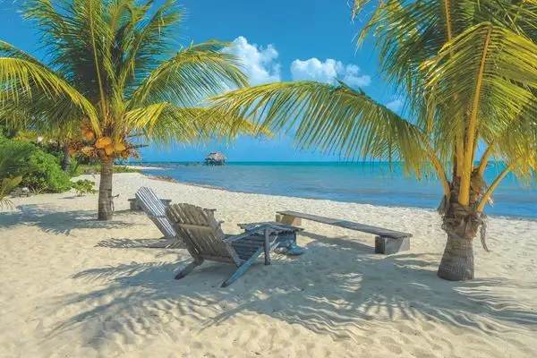 The Placencia Peninsula boats 16 miles of pristine Caribbean beaches. ©SIMON DANNHAUER/iSTOCK