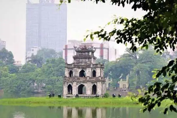 Hoan-Kiem-Lake.jpg