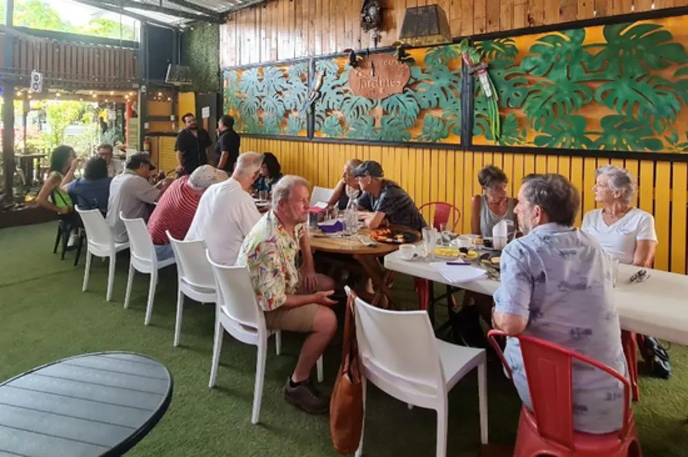 The Nuevos Amigos Group in Grecia meets weekly, offering expats a great way to connect.